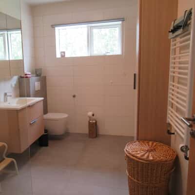 Main bathroom