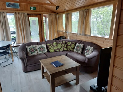 Wohnzimmer mit Couch