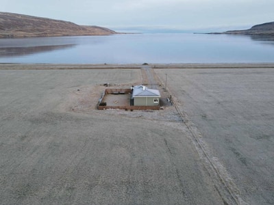 Holiday home far away from the hustle and bustle of the world