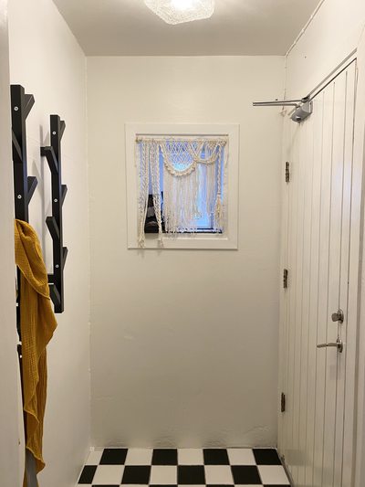 House entrance and hallway